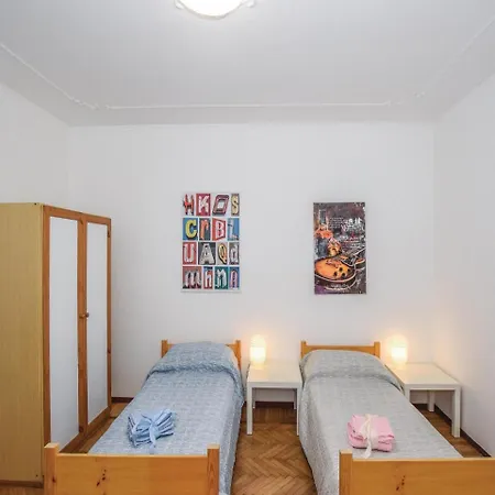 Giuly Apartment Salo